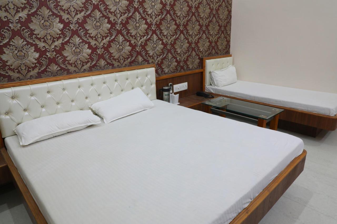 Hotel Panigrahan Bikaner Ngoại thất bức ảnh