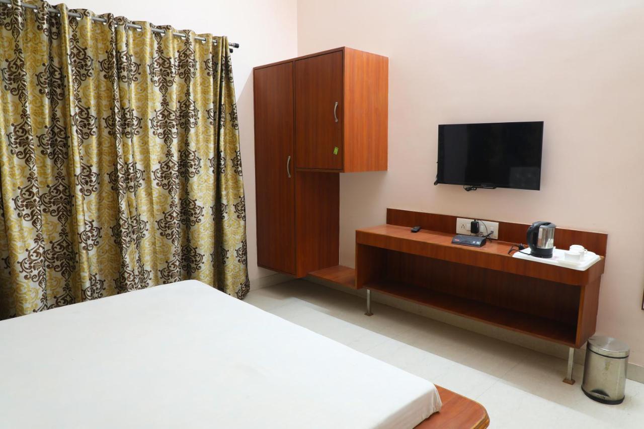 Hotel Panigrahan Bikaner Ngoại thất bức ảnh