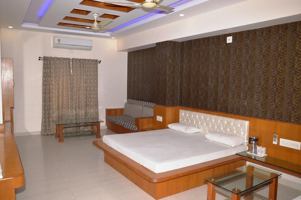 Hotel Panigrahan Bikaner Ngoại thất bức ảnh